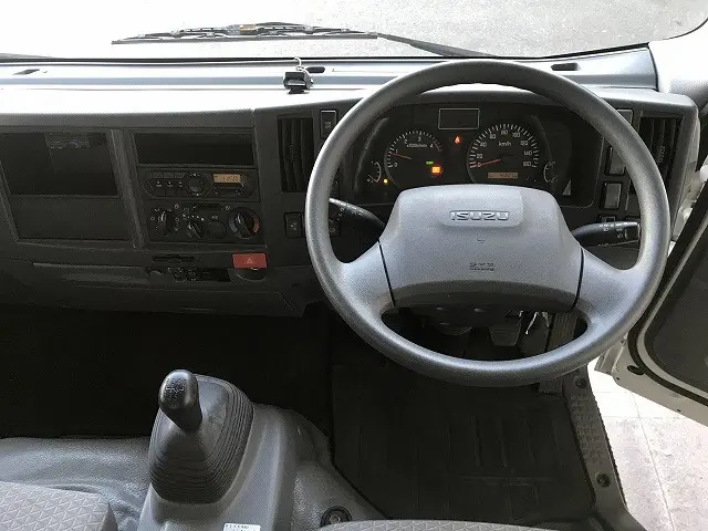 いすゞ エルフ TRG-NPR85AR(2WD)の写真26