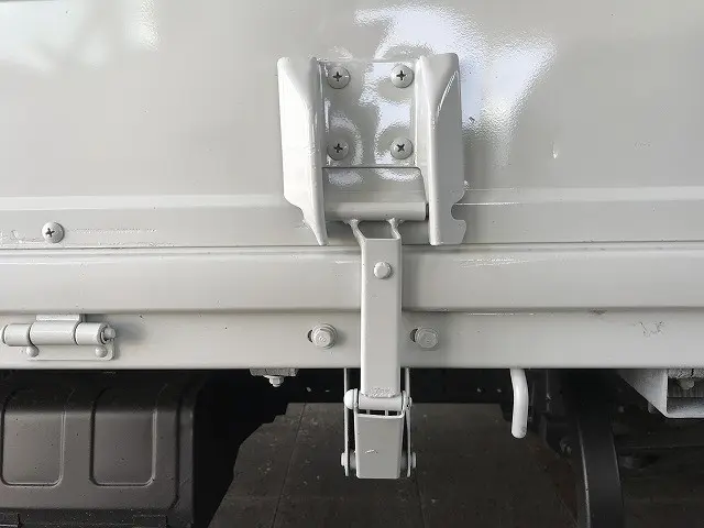 いすゞ エルフ TRG-NPR85AR(2WD)の写真30