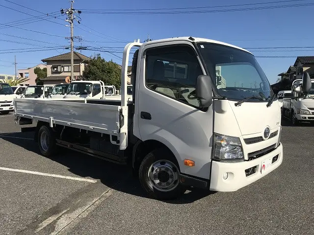 トヨタ ダイナ TKG-XZU710(2WD)の写真3