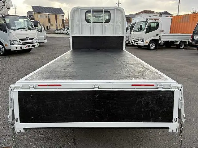 いすゞ エルフ 2RG-NJR88A(2WD)の写真14