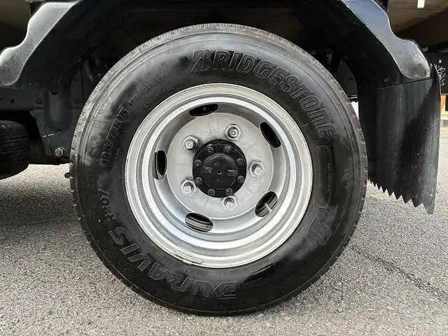 いすゞ エルフ 2RG-NJR88A(2WD)の写真27