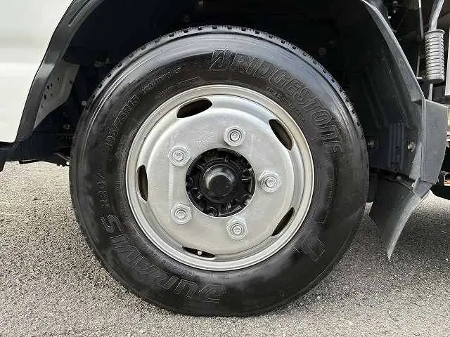 いすゞ エルフ 2RG-NJR88A(2WD)の写真29