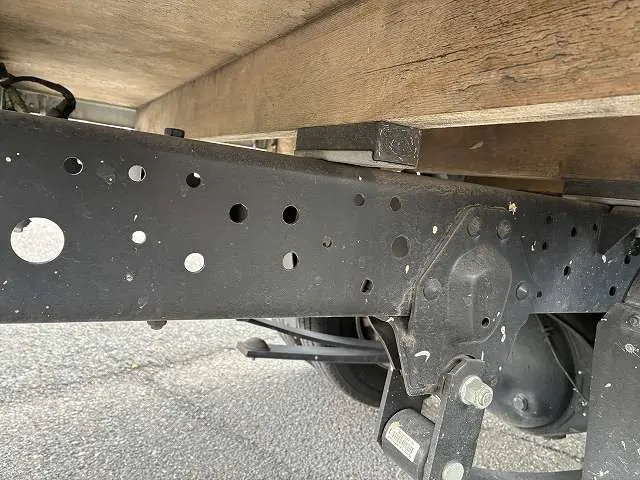 いすゞ エルフ 2RG-NJR88A(2WD)の写真35