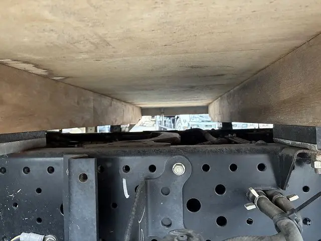 いすゞ エルフ 2RG-NJR88A(2WD)の写真36