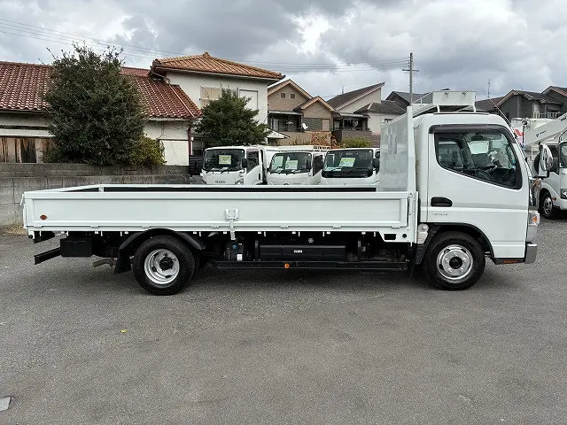 三菱 キャンター 2RG-FEA20(2WD)の写真5