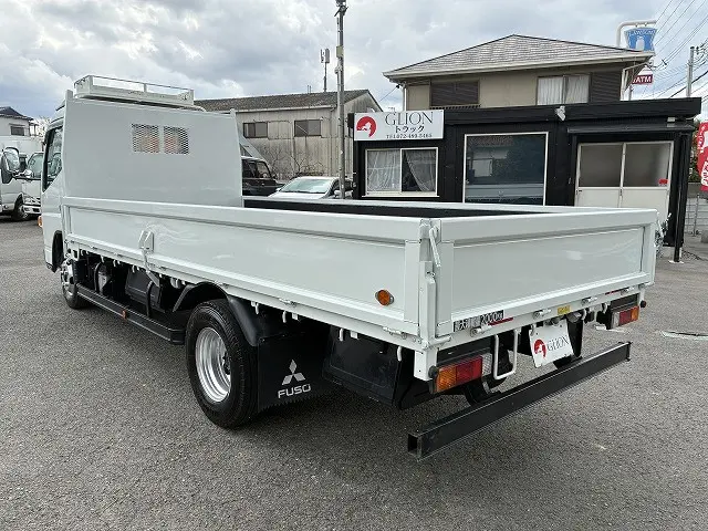 三菱 キャンター 2RG-FEA20(2WD)の写真6