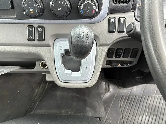 三菱 キャンター 2RG-FEA20(2WD)の写真39