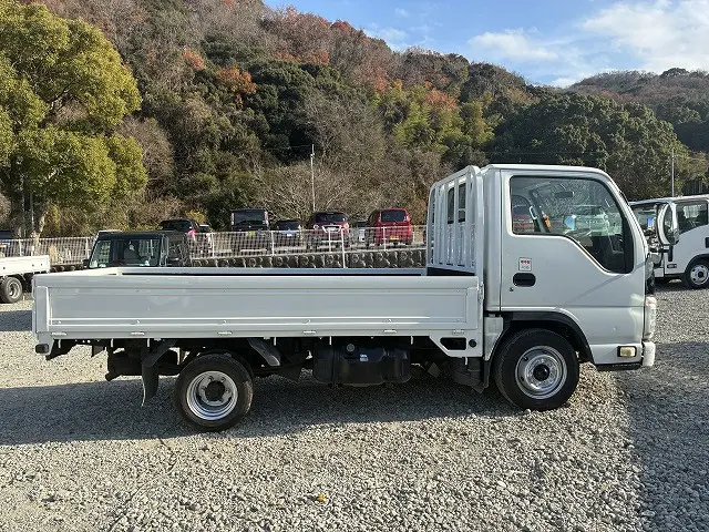 いすゞ エルフ TKG-NHR85A(2WD)の写真5