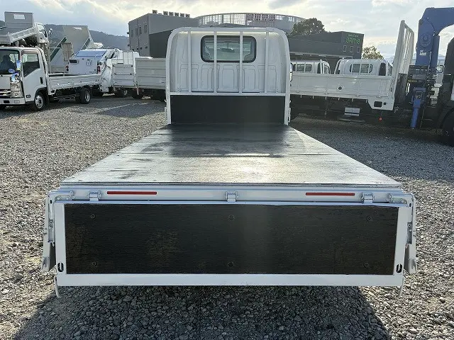 いすゞ エルフ TKG-NHR85A(2WD)の写真14