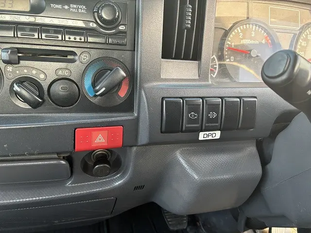 いすゞ エルフ TKG-NHR85A(2WD)の写真35