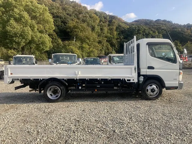 三菱 キャンター TPG-FEB50(2WD)の写真5
