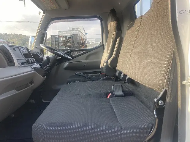 三菱 キャンター TPG-FEB50(2WD)の写真26