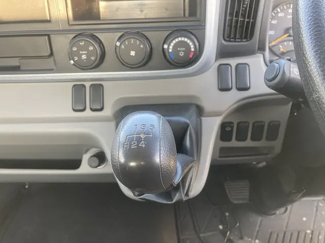 三菱 キャンター TPG-FEB50(2WD)の写真31