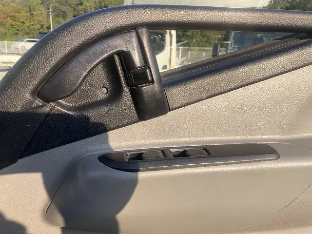 三菱 キャンター TPG-FEB50(2WD)の写真33