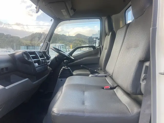 日野 デュトロ SKG-XZC710M(2WD)の写真26