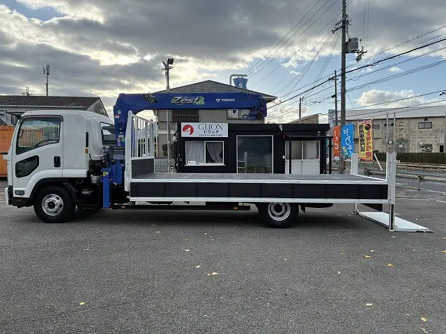 いすゞ フォワード TKG-FRR90S2(2WD)の写真11