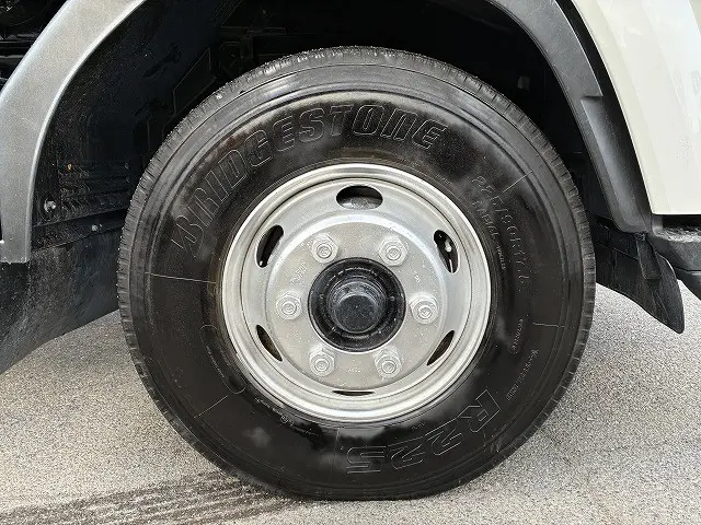 いすゞ フォワード TKG-FRR90S2(2WD)の写真22