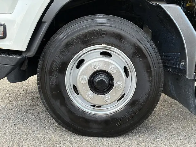 いすゞ フォワード TKG-FRR90S2(2WD)の写真24