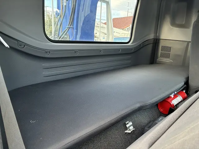 いすゞ フォワード TKG-FRR90S2(2WD)の写真33