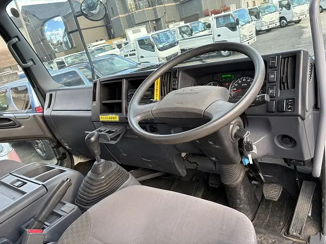 いすゞ フォワード TKG-FRR90S2(2WD)の写真35