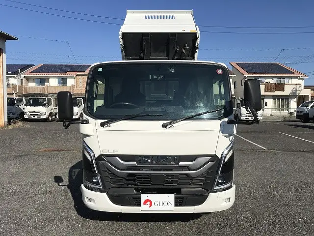 いすゞ エルフ 2RG-NKR88AT(2WD)の写真2