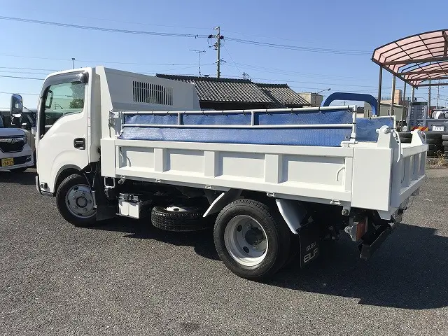 いすゞ エルフ 2RG-NKR88AT(2WD)の写真12