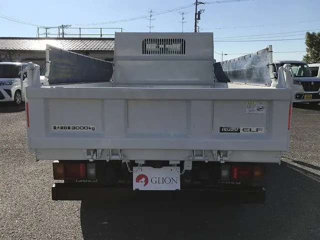 いすゞ エルフ 2RG-NKR88AT(2WD)の写真13