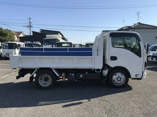 いすゞ エルフ 2RG-NKR88AT(2WD)の写真16