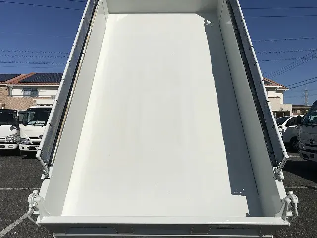 いすゞ エルフ 2RG-NKR88AT(2WD)の写真25