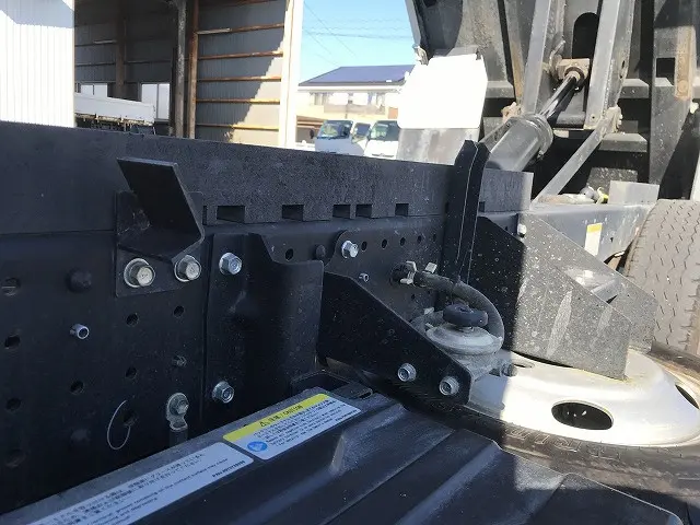 いすゞ エルフ 2RG-NKR88AT(2WD)の写真43