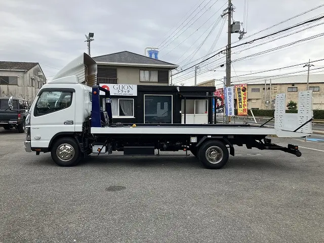 三菱 キャンター 2PG-FEB80(2WD)の写真4