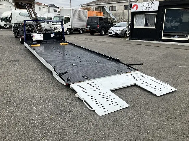 三菱 キャンター 2PG-FEB80(2WD)の写真11