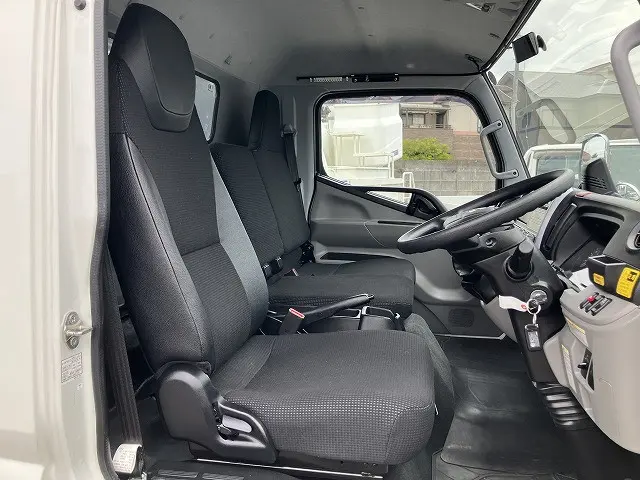三菱 キャンター 2PG-FEB80(2WD)の写真43