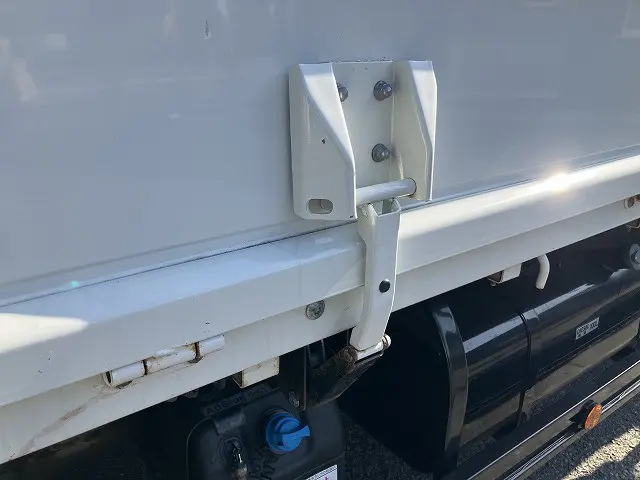 三菱 キャンター TPG-FEA50(2WD)の写真22
