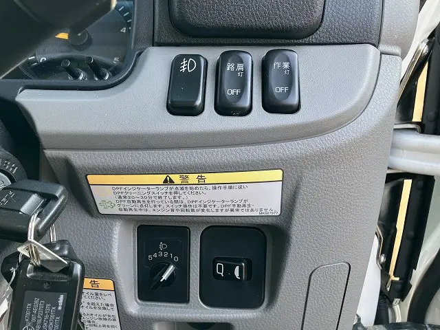 三菱 キャンター TPG-FEA50(2WD)の写真37
