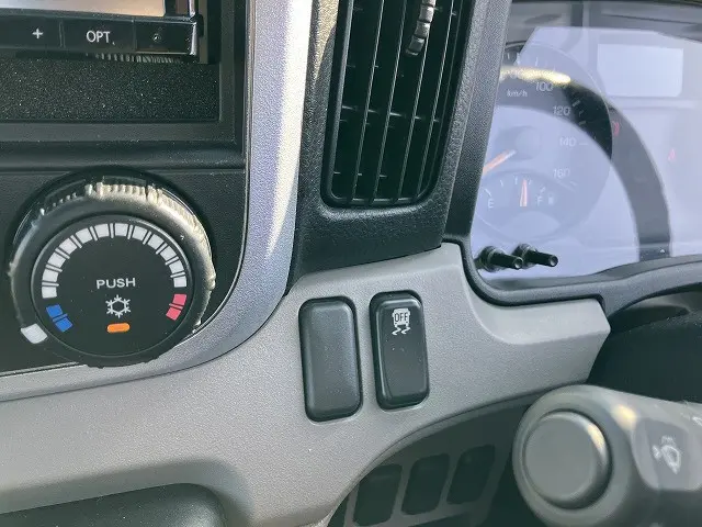 三菱 キャンター TPG-FEA50(2WD)の写真39