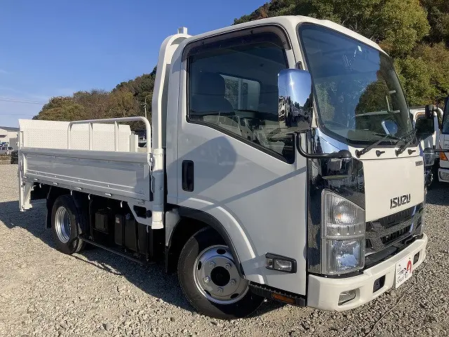 いすゞ エルフ TQG-NMR85AN(2WD)の写真3