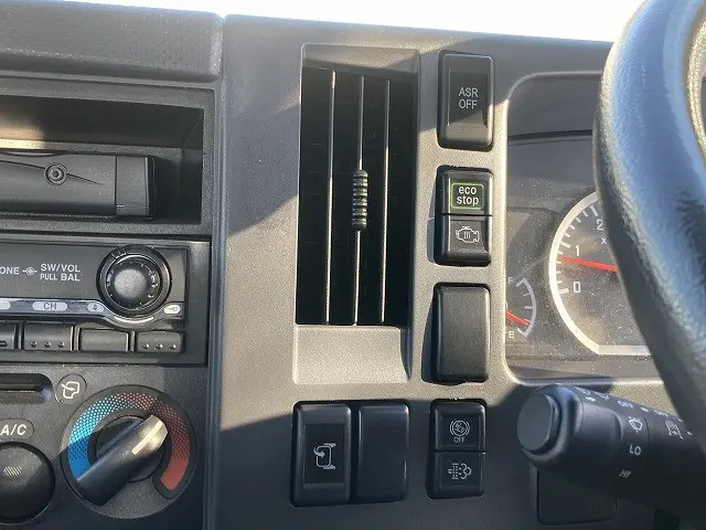 いすゞ エルフ TQG-NMR85AN(2WD)の写真34