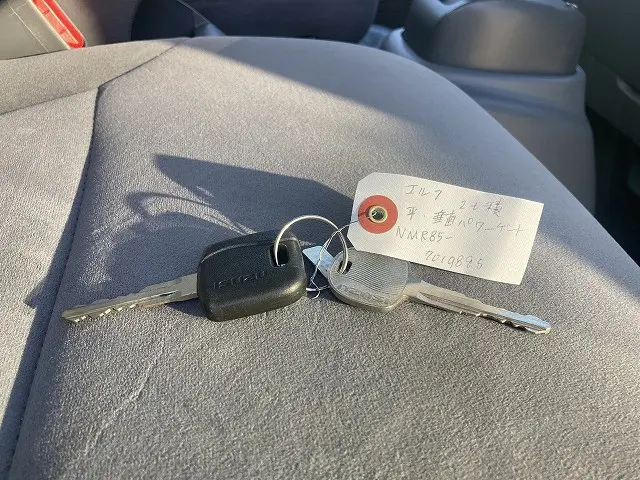 いすゞ エルフ TQG-NMR85AN(2WD)の写真39