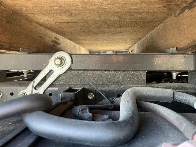 いすゞ エルフ TQG-NMR85AN(2WD)の写真40