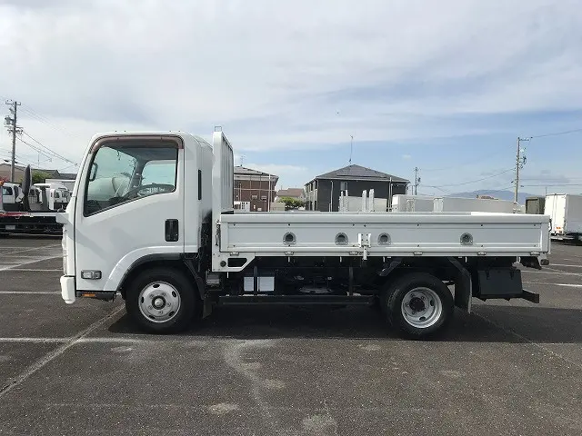 いすゞ エルフ TRG-NPR85AR(2WD)の写真7