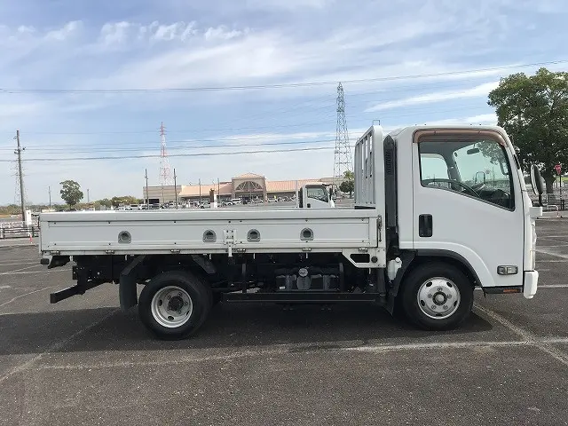 いすゞ エルフ TRG-NPR85AR(2WD)の写真8