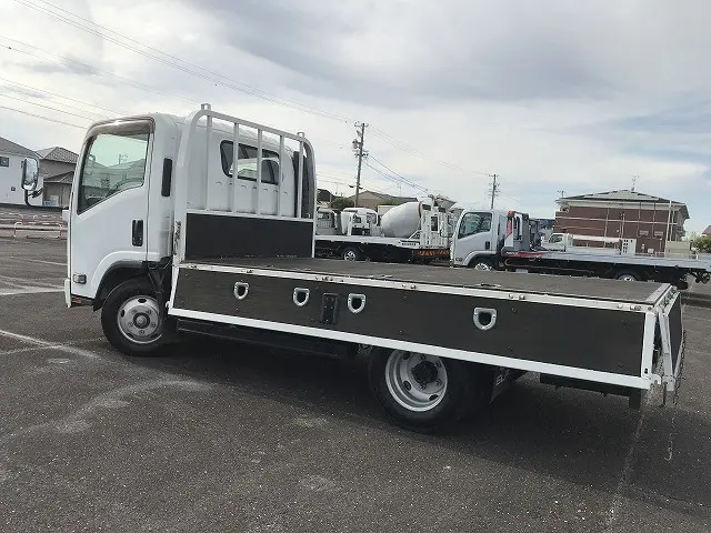 いすゞ エルフ TRG-NPR85AR(2WD)の写真11