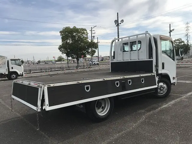 いすゞ エルフ TRG-NPR85AR(2WD)の写真13