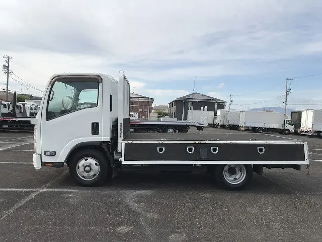 いすゞ エルフ TRG-NPR85AR(2WD)の写真14