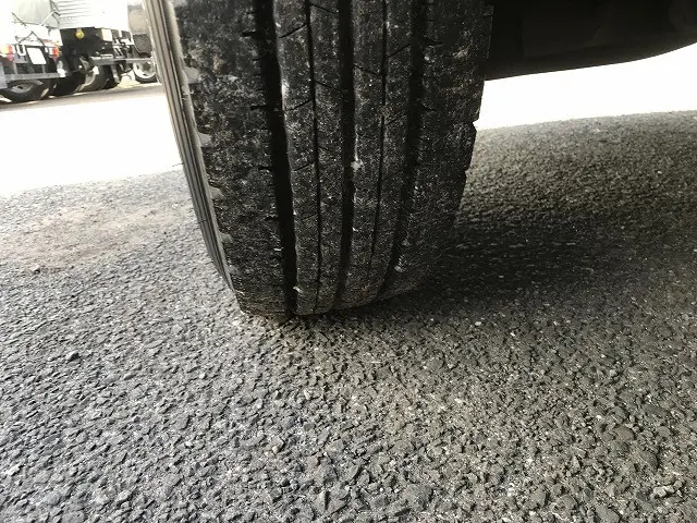 いすゞ エルフ TRG-NPR85AR(2WD)の写真41