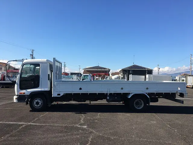 いすゞ フォワード ADG-FRR90K3S(2WD)の写真4