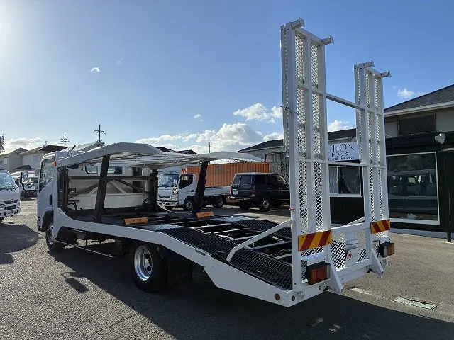 いすゞ エルフ SKG-NPR85YN(2WD)の写真6