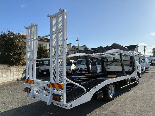 いすゞ エルフ SKG-NPR85YN(2WD)の写真8