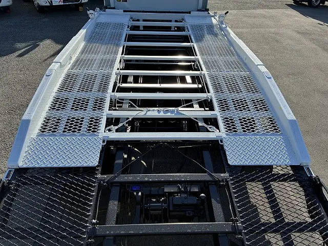 いすゞ エルフ SKG-NPR85YN(2WD)の写真10